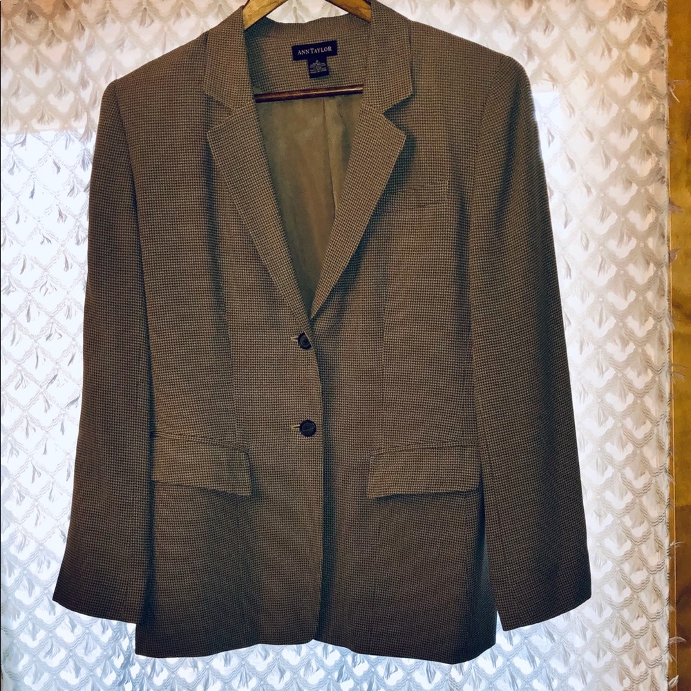 Light weight blazer